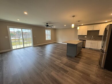 108 Mammoth Rd unit B, Hooksett, NH 03106 - photo 6