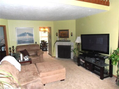 Living Room Unit 1928