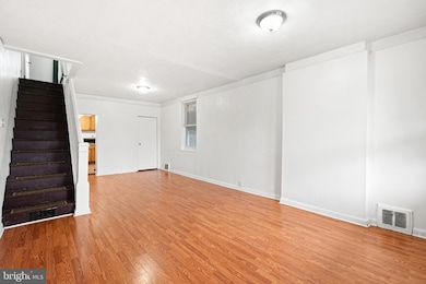 3427 W 3rd St, Marcus Hook, PA 19061 - photo 3