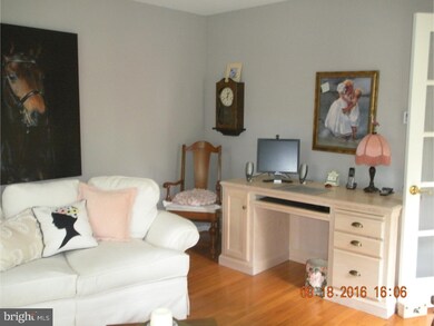 913 Jewel Davis Dr, Chadds Ford, PA 19317 - photo 5