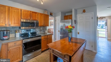 110 Abbey Dr, Royersford, PA 19468 - photo 6