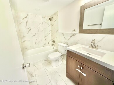 100 Parkway Blvd unit 13, Kingston, PA 18704 - photo 4