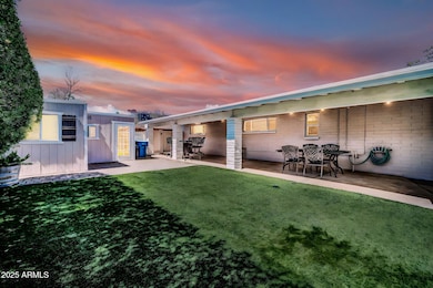 Edgemont Back Reverse Reverse Twilight