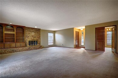 2016 Mackenzie Way, Yukon, OK 73099 - photo 6