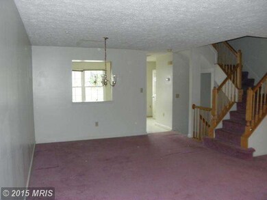 7106 Mahogany Dr, Hyattsville, MD 20785 - photo 4