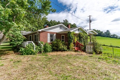 361 Phipps Creek Rd, Burnsville, NC 28714 - photo 4