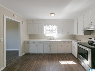 500 21st Ave NE, Center Point, AL 35215 - photo 3