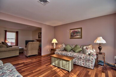 364 Cascade Dr, Effort, PA 18330 - photo 7