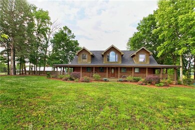 3216 Salisbury Hwy unit 1, Statesville, NC 28677 - photo 2