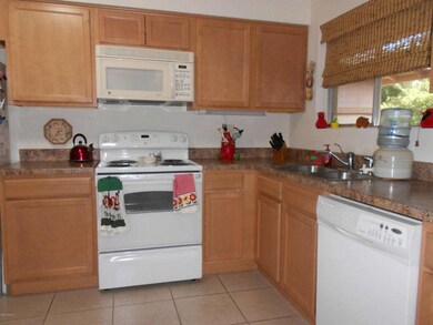 BIRCH KIT CABS & NEWER APPLIANCES