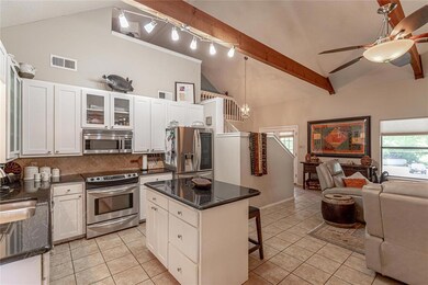 4116 Cimmaron Trail, Granbury, TX 76049 - photo 6