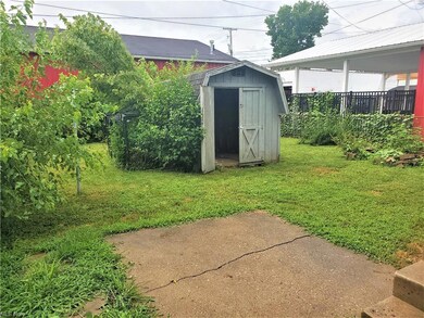 667 Vine St, Coshocton, OH 43812 - photo 7