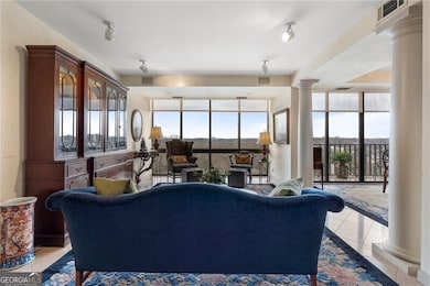 Colony House unit 843, Atlanta, GA 30309 - photo 4