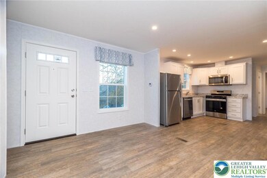 465 Royal Manor Rd unit LOT 1, Easton, PA 18042 - photo 4