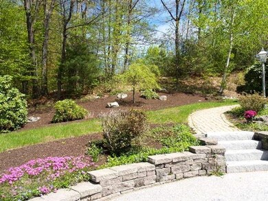 36 Ledgewood Dr, Goffstown, NH 03045 - photo 2