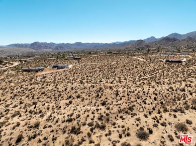 7564 Vista Rd, Joshua Tree, CA 92252 - photo 2