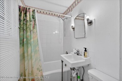 920 Vine St, Lansing, MI 48912 - photo 6