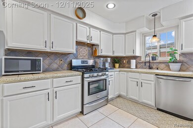 26552 Wagner Ave, Warren, MI 48089 - photo 5