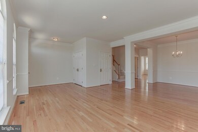 22616 Welborne Manor Square, Ashburn, VA 20148 - photo 3