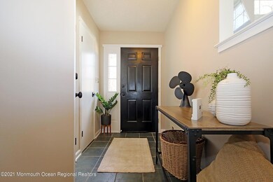 30 Hunters Pointe, North Middletown, NJ 07748 - photo 2