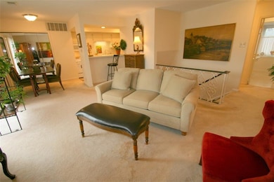 1145 Canterbury Ct unit 1145-B, Indianapolis, IN 46260 - photo 7