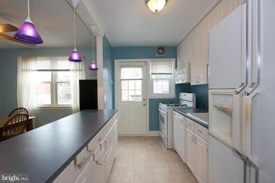 8609 Black Oak Rd, Parkville, MD 21234 - photo 7