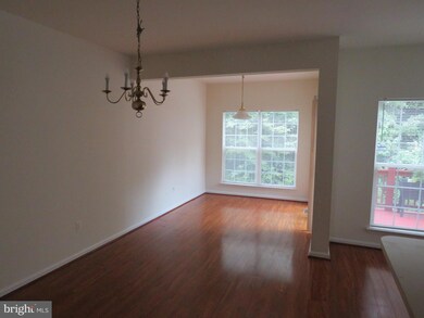 8221 Shooting Star Ln, Laurel, MD 20724 - photo 4