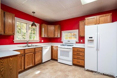 402 Clinton St-12