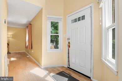 3055 White Birch Ct, Fairfax, VA 22031 - photo 6