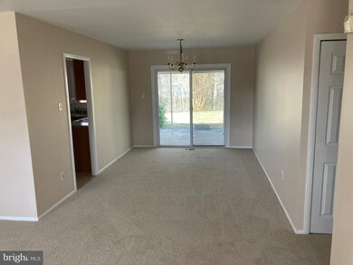 15758 Pointer Ridge Dr, Bowie, MD 20716 - photo 7