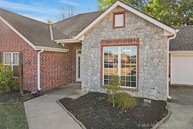 1030 East Dr, Bartlesville, OK 74006 - photo 2