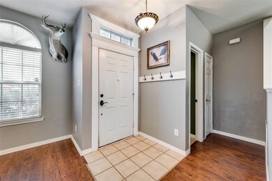 8205 Swan Park Dr, Denton, TX 76210 - photo 4