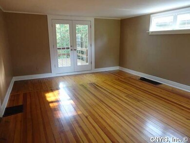Living Room Doors to deck