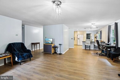 3830 Irongate Ln, Bowie, MD 20715 - photo 4