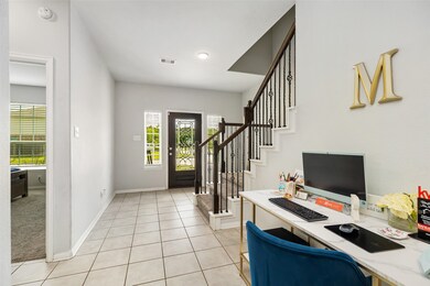 Beautiful entry with staircase!
