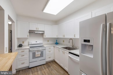 1701 Mount Washington Ct unit K, Baltimore, MD 21209 - photo 5