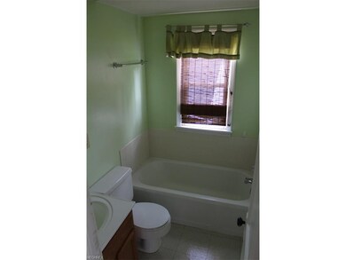 a fresh clean 1st floor bath!