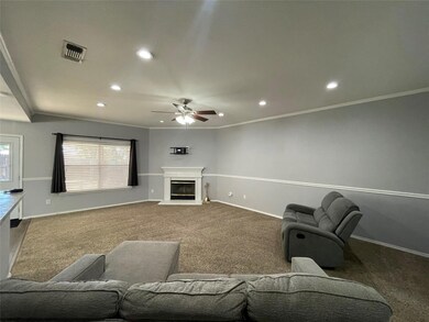 333 Pecos Dr, Weatherford, TX 76086 - photo 4