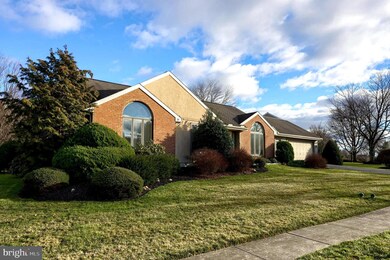 94 Magnolia Dr, Leola, PA 17540 - photo 3