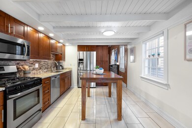 724 SIMONTON ST HD-6