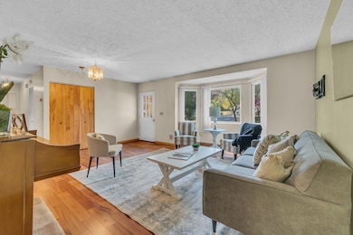 125 Burr Oak Dr, Spring Arbor, MI 49283 - photo 4