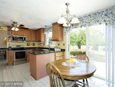 10629 Hesperian Dr, Laurel, MD 20723 - photo 6