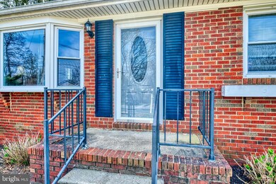 1203 Hillcreek Rd, Pasadena, MD 21122 - photo 2