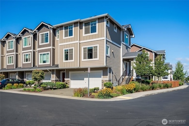 3011 35th St, Everett, WA 98201 - photo 2