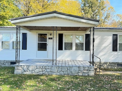 198 2nd Cross St, Slaughters, KY 42456 - photo 6