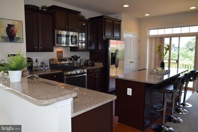 1135 Carinoso Cir, Severn, MD 21144 - photo 2