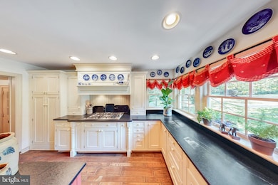 1123 Pugh Rd, Wayne, PA 19087 - photo 5