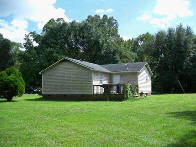 51 Flora Drive Back.jpg