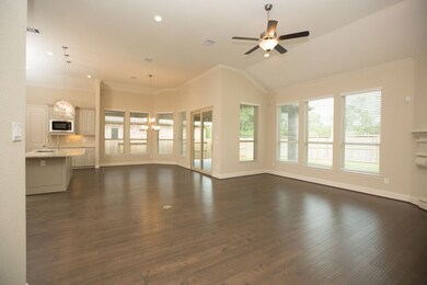 1004 Brickhaven Falls Ln, Pinehurst, TX 77362 - photo 5