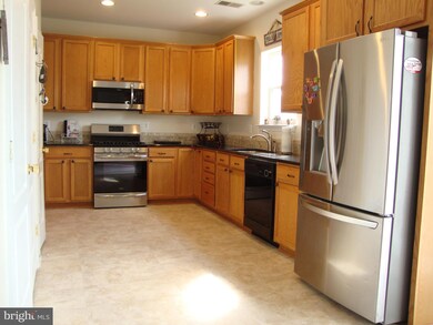 104 Cheltenham Dr, Stephens City, VA 22655 - photo 3